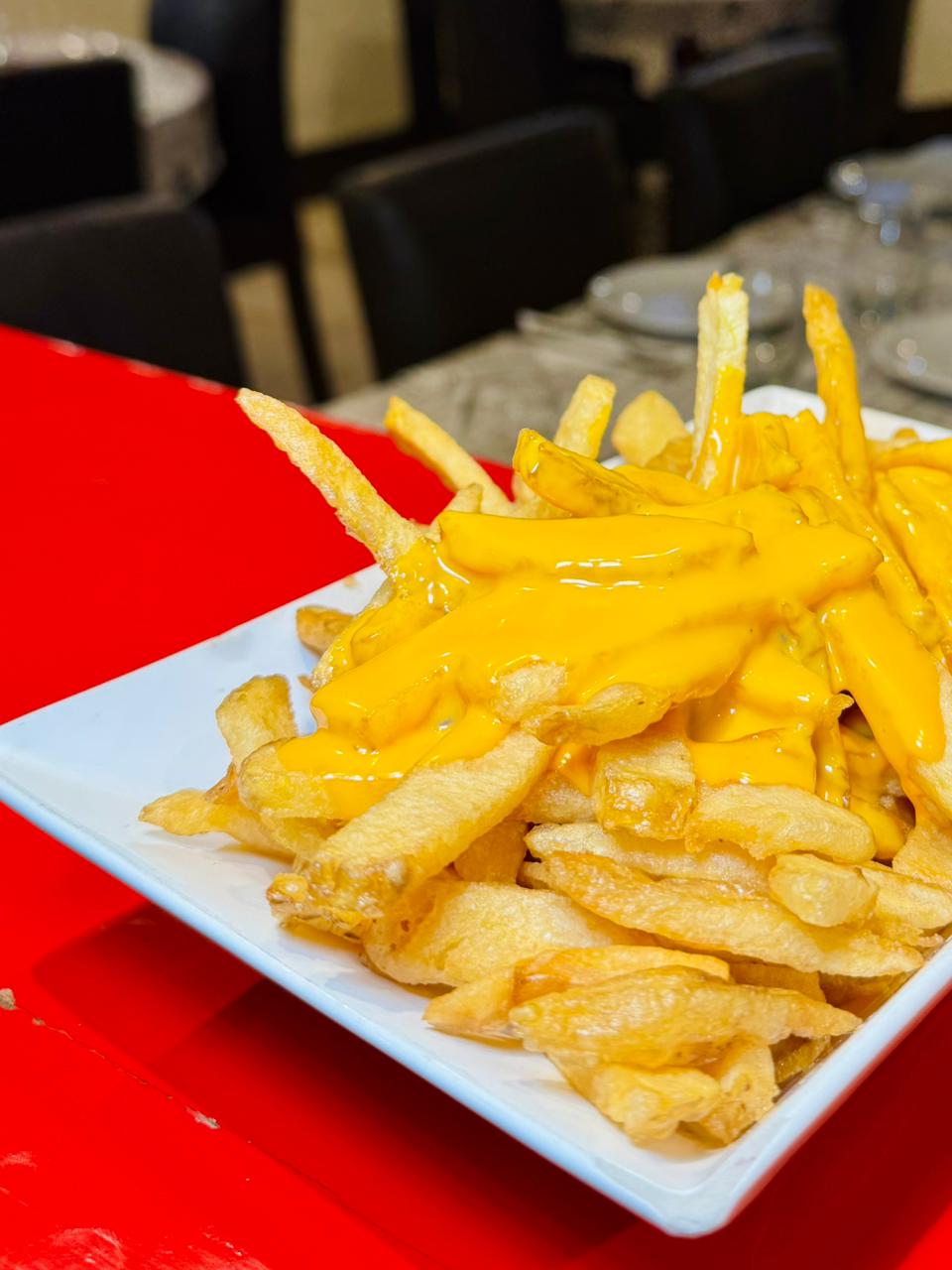 Papas Fritas con Cheddar