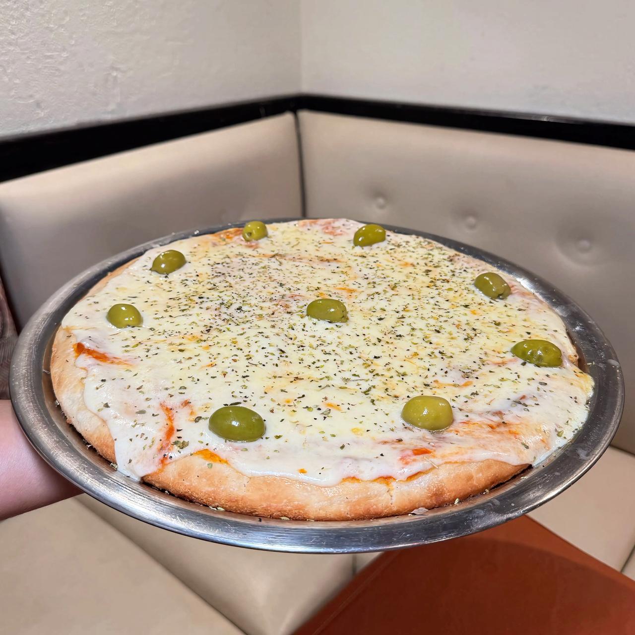Pizza muzzarella