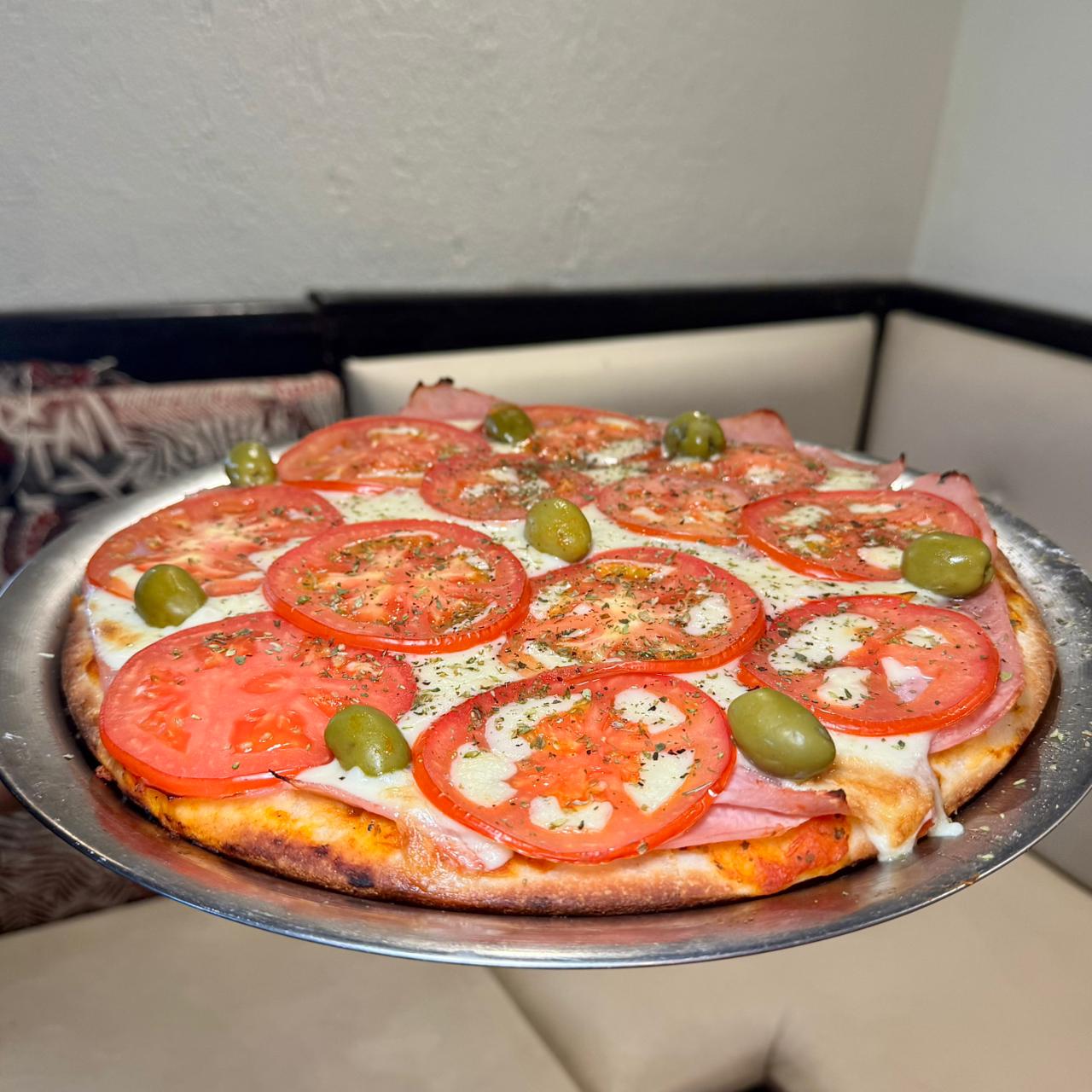 Pizza Napolitana con Jamón