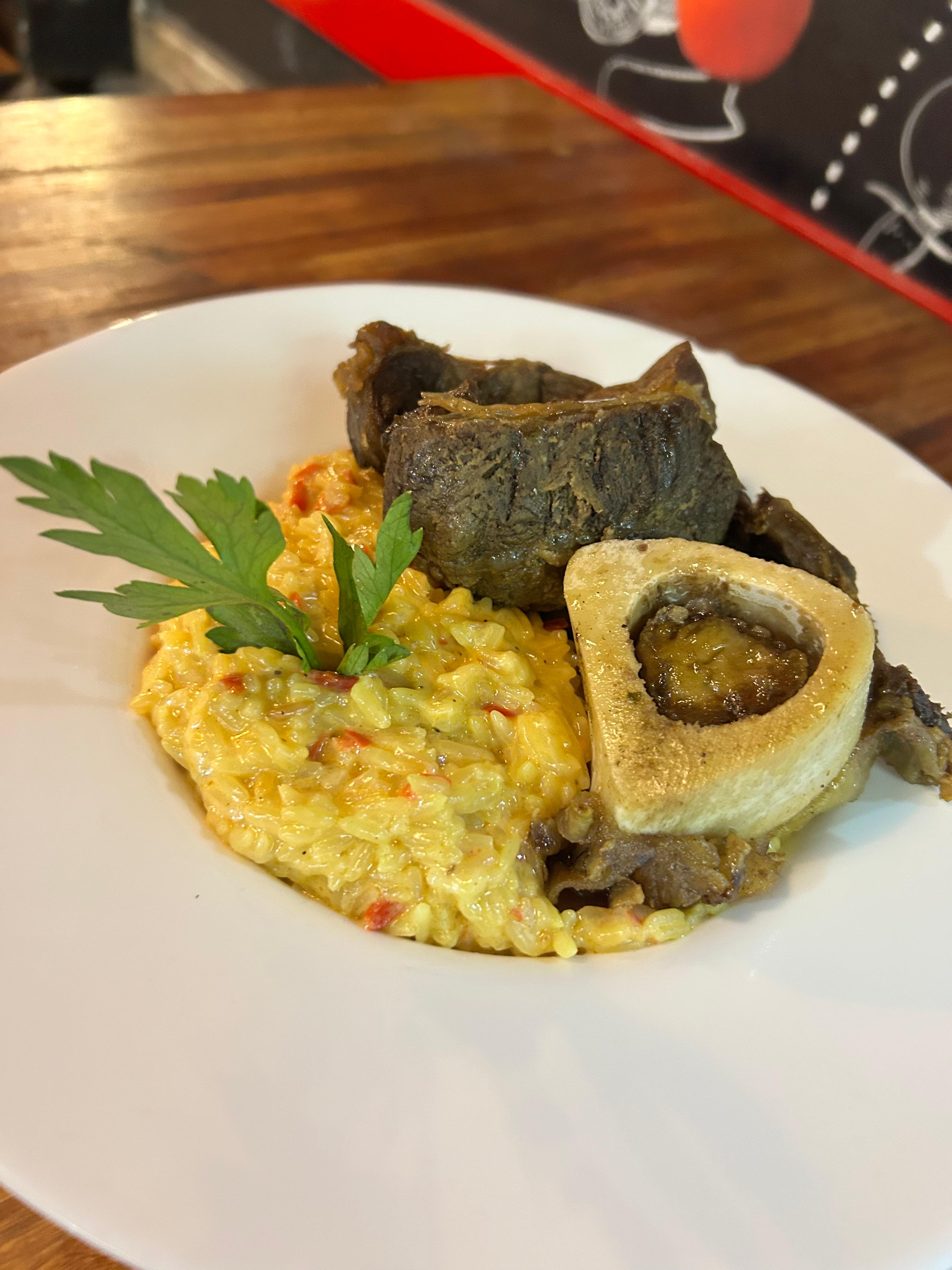 Osobuco a la manteca con rissotto de vegetales
